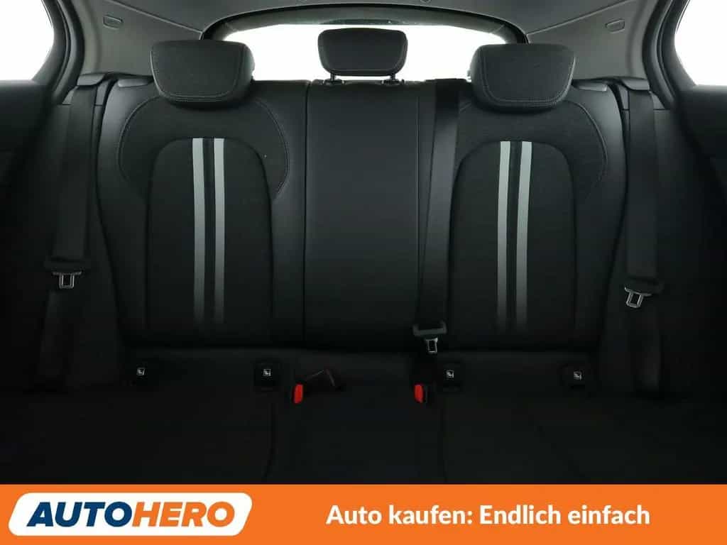 BMW 1 Series 118i Sport Line 01/2021-photo-15