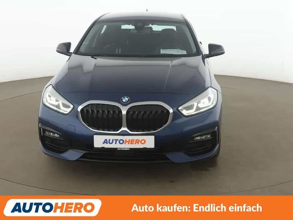 BMW 1 Series 118i Sport Line 01/2021-photo-8