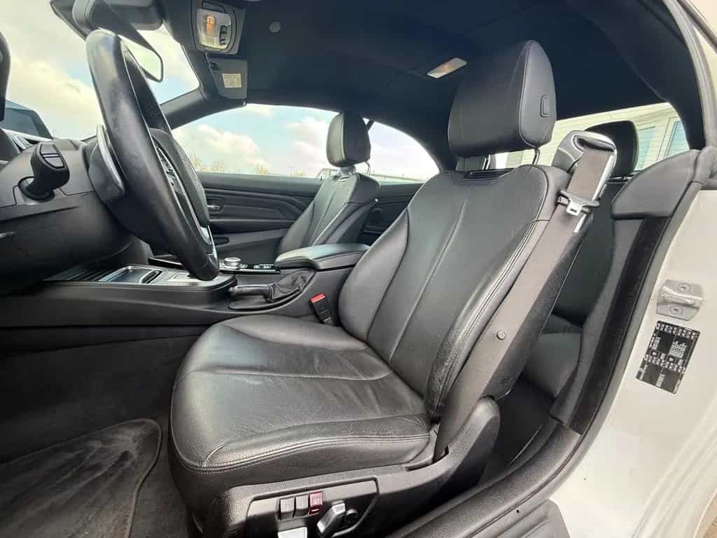 BMW 4 Series 420i Cabrio Advantage 05/2019-photo-6