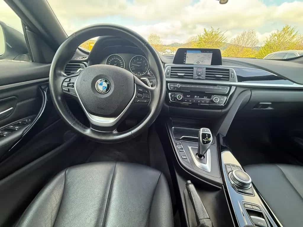 BMW 4 Series 420i Cabrio Advantage 05/2019-photo-9