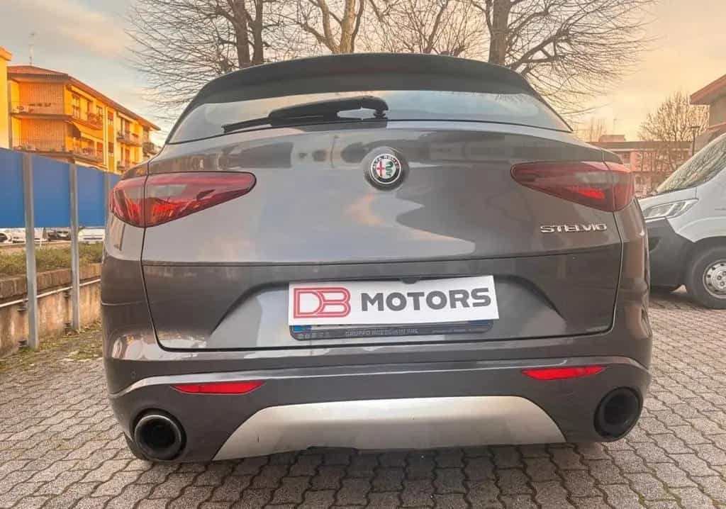 Alfa Romeo Stelvio 2.2 Turbodiesel 160 CV AT8 RW 01/2019-photo-4