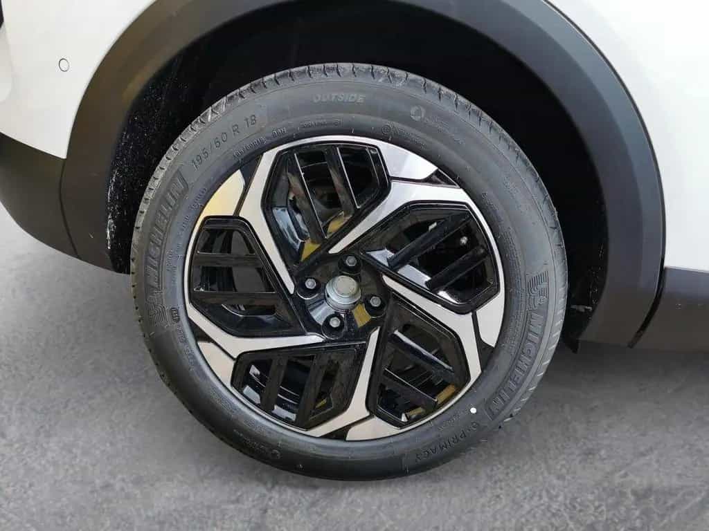 Citroën C4 Shine 1.2 e-THP / PureTech 05/2022-photo-21