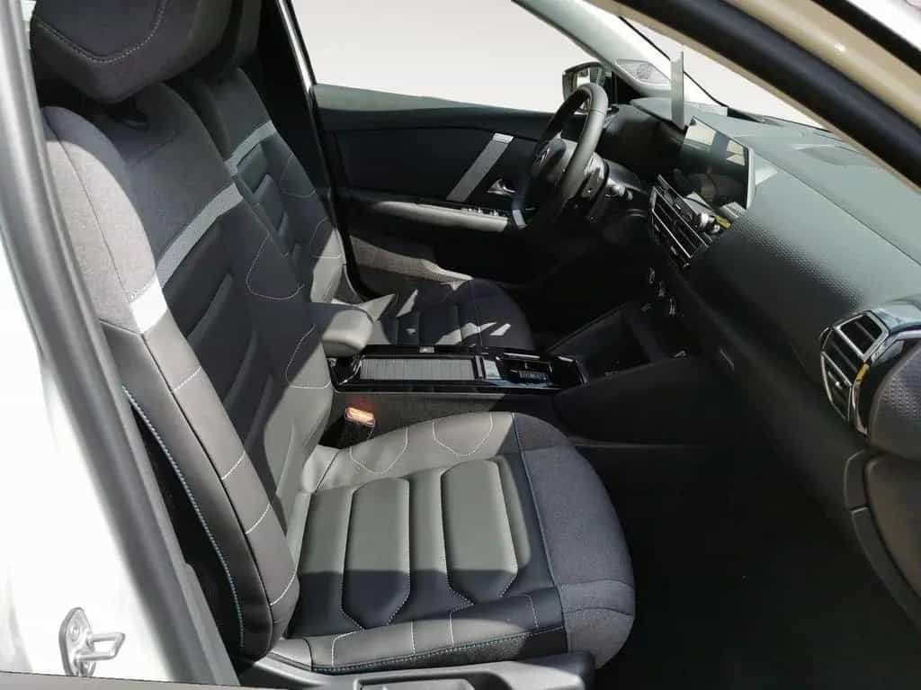 Citroën C4 Shine 1.2 e-THP / PureTech 05/2022-photo-6
