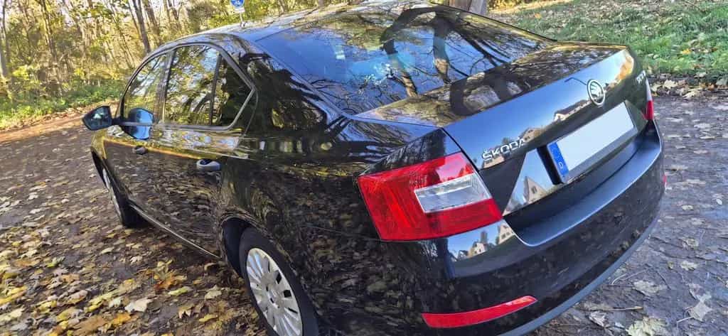 Skoda 1.0 TSI *Erstbesitz*TÜV NEU* Winterreifen 12/2016-photo-3