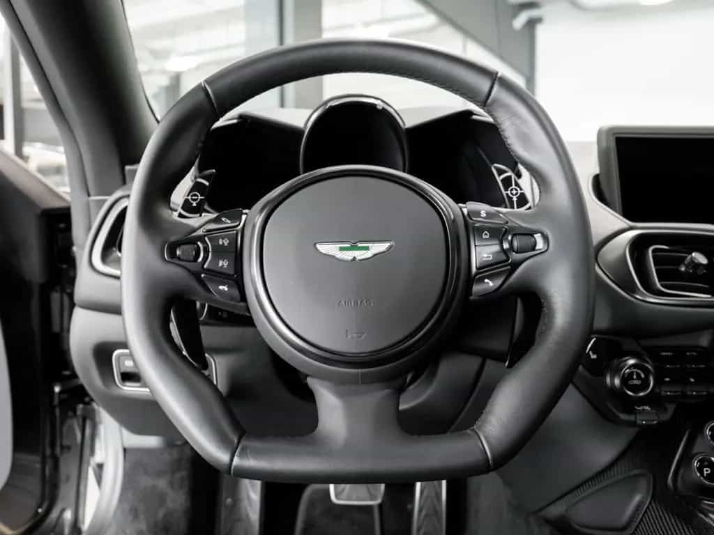 Aston Martin V8 Vantage Coupé 007 Edition 1 of 100 06/2021-photo-10