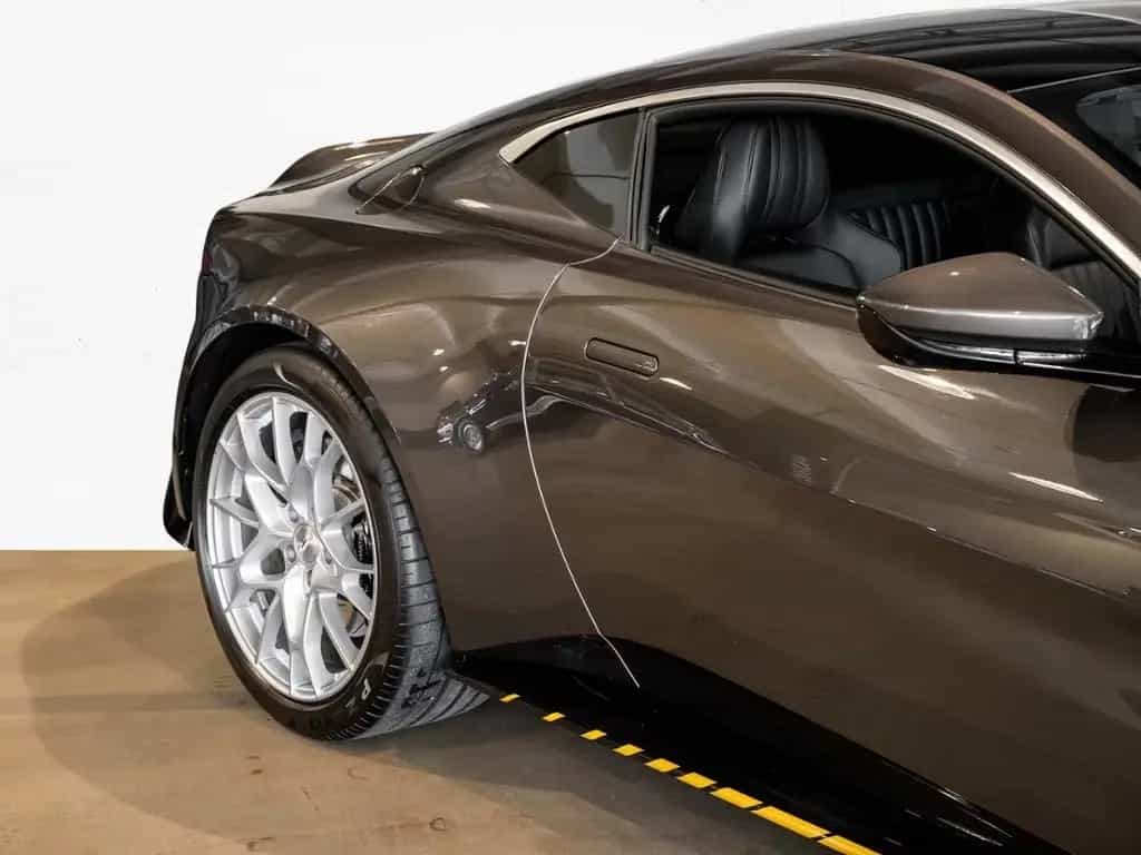 Aston Martin V8 Vantage Coupé 007 Edition 1 of 100 06/2021-photo-17