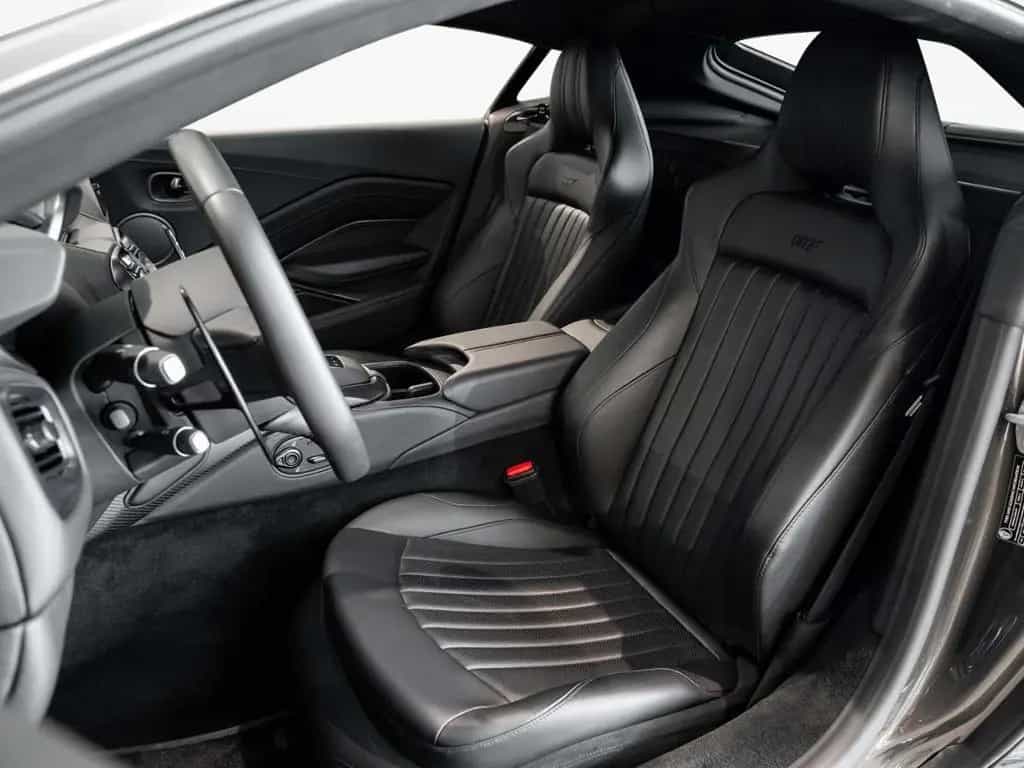 Aston Martin V8 Vantage Coupé 007 Edition 1 of 100 06/2021-photo-4