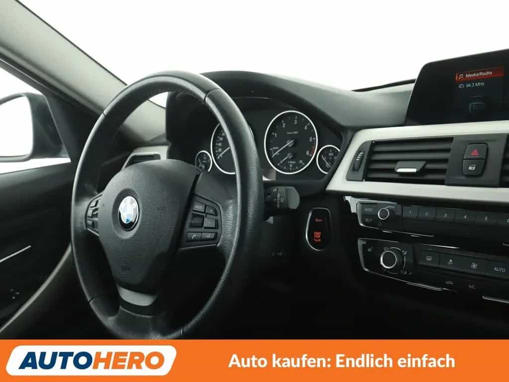 BMW 3 Series 320d Advantage Aut.*NAV*TEMP*PDC*SHZ*AHK* 04/2018-photo-12