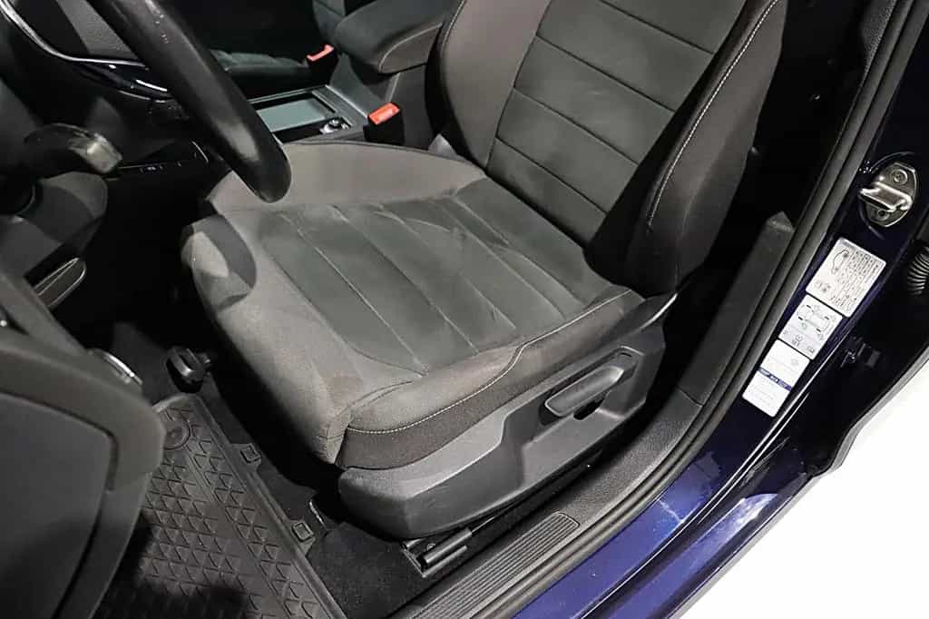 Volkswagen Golf Highline 1.4 TSI NAVI SHZ SPORTPAKET LED BT 02/2018-photo-14