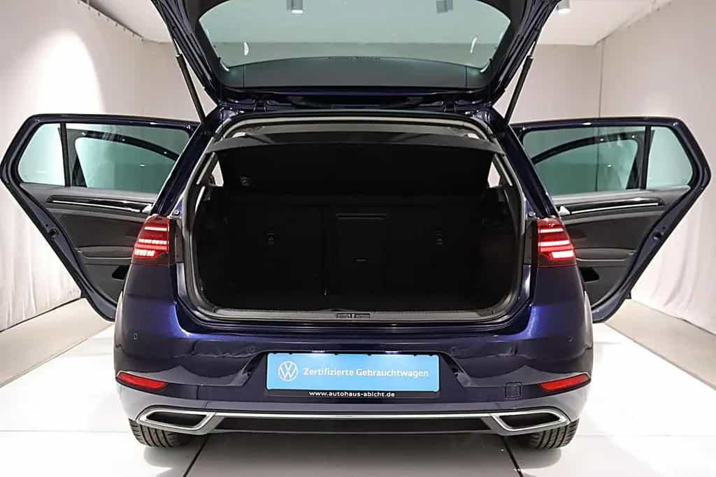 Volkswagen Golf Highline 1.4 TSI NAVI SHZ SPORTPAKET LED BT 02/2018-photo-21