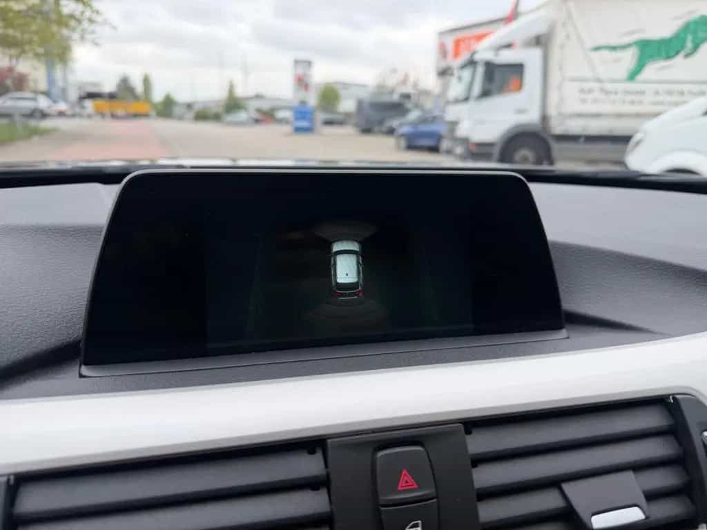 BMW 3 Series 318 3 Touring 318 i Advantage 06/2019-photo-12