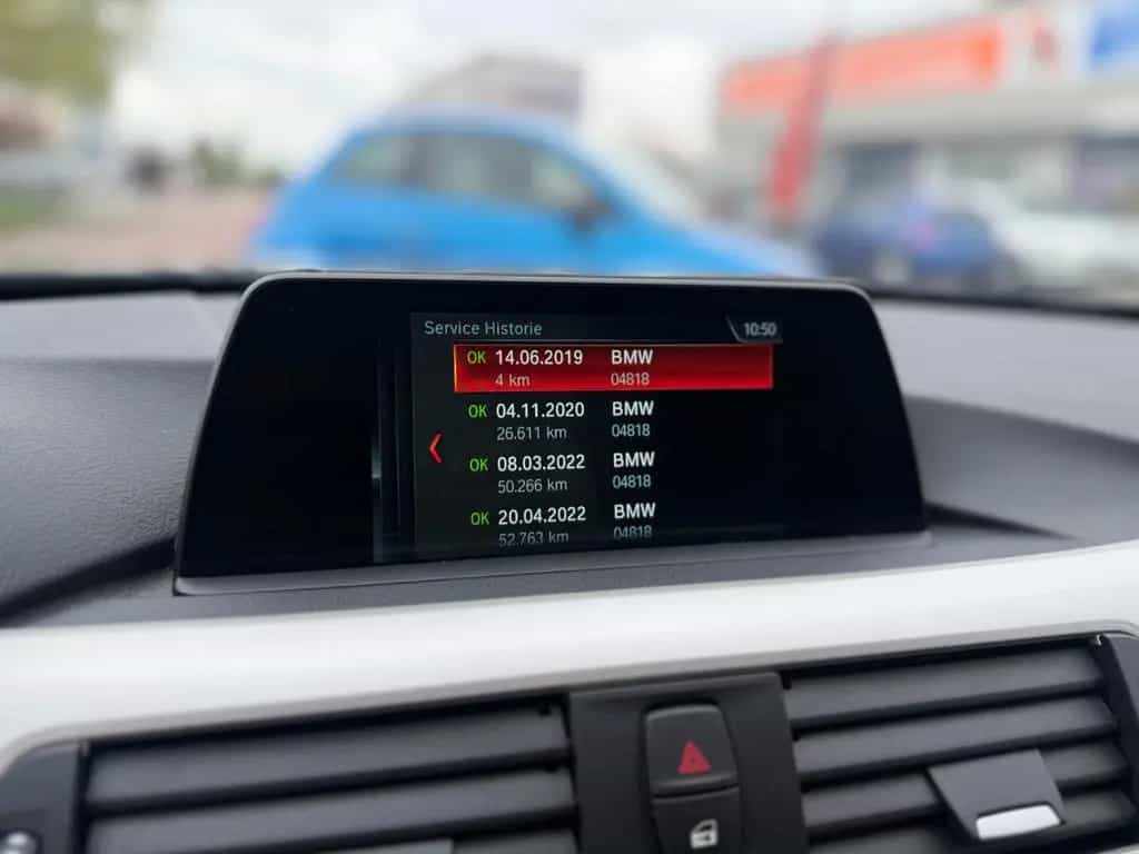 BMW 3 Series 318 3 Touring 318 i Advantage 06/2019-photo-14