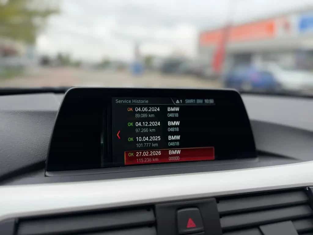 BMW 3 Series 318 3 Touring 318 i Advantage 06/2019-photo-15