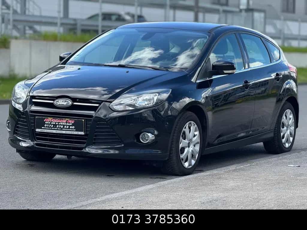 Ford Focus Lim. Titanium*KLIMA*SHZ*PDC*TÜV 07/2013-photo-0