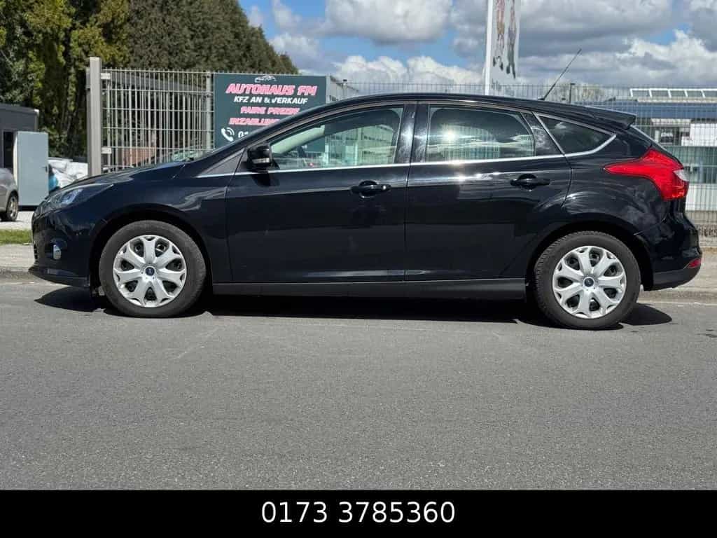 Ford Focus Lim. Titanium*KLIMA*SHZ*PDC*TÜV 07/2013-photo-7