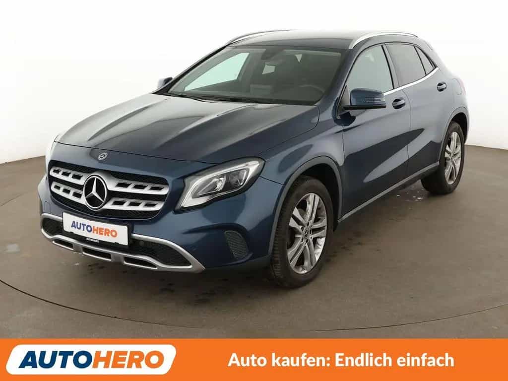Mercedes-Benz GLA-Class 220 d 4Matic Urban Aut.*NAV*TEMP*PDC*SHZ*AHK 07/2019-photo-0