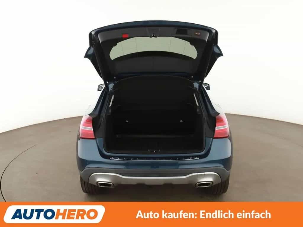 Mercedes-Benz GLA-Class 220 d 4Matic Urban Aut.*NAV*TEMP*PDC*SHZ*AHK 07/2019-photo-16