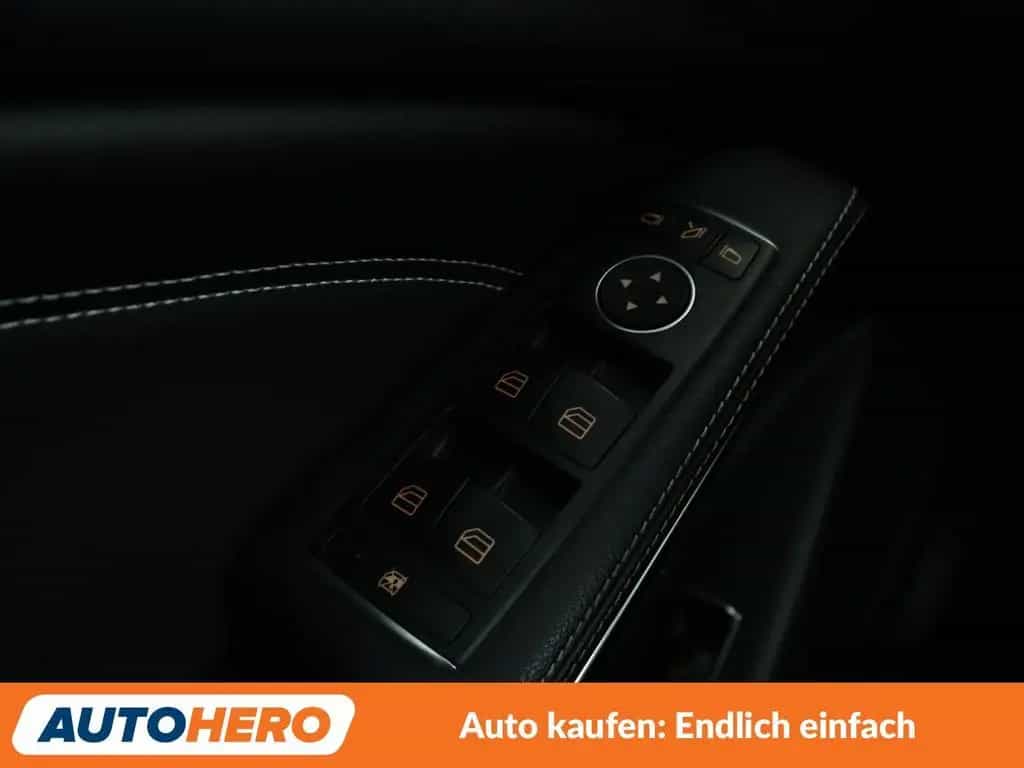 Mercedes-Benz GLA-Class 220 d 4Matic Urban Aut.*NAV*TEMP*PDC*SHZ*AHK 07/2019-photo-26