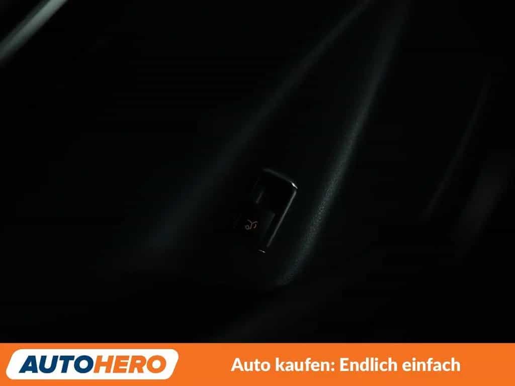 Mercedes-Benz GLA-Class 220 d 4Matic Urban Aut.*NAV*TEMP*PDC*SHZ*AHK 07/2019-photo-27