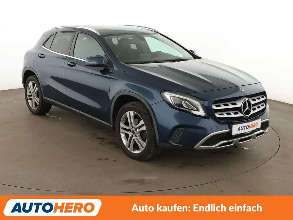 Mercedes-Benz GLA-Class 220 d 4Matic Urban Aut.*NAV*TEMP*PDC*SHZ*AHK 07/2019-photo-7