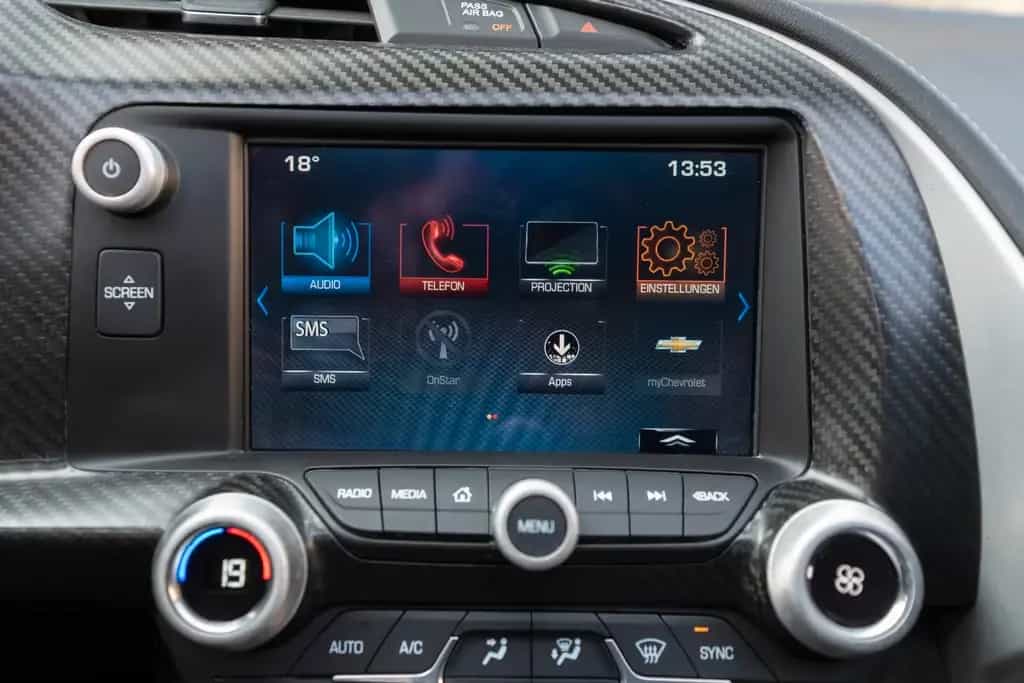 Corvette C7 Stingray Z51 BOSE CARPLAY TEMPOMAT KAM 11/2013-photo-23