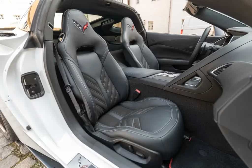 Corvette C7 Stingray Z51 BOSE CARPLAY TEMPOMAT KAM 11/2013-photo-6