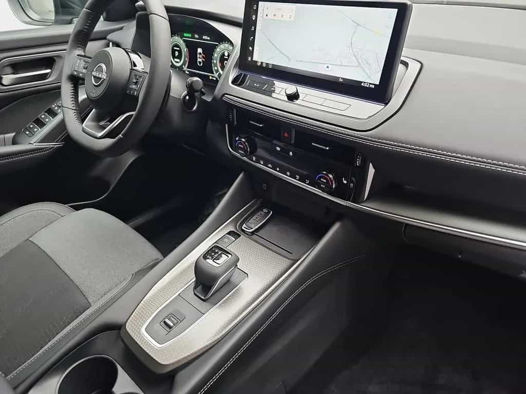 Nissan Qashqai 1.3 DIG-T XTRONIC N-CONNECTA PANO WINTER 04/2026-photo-17