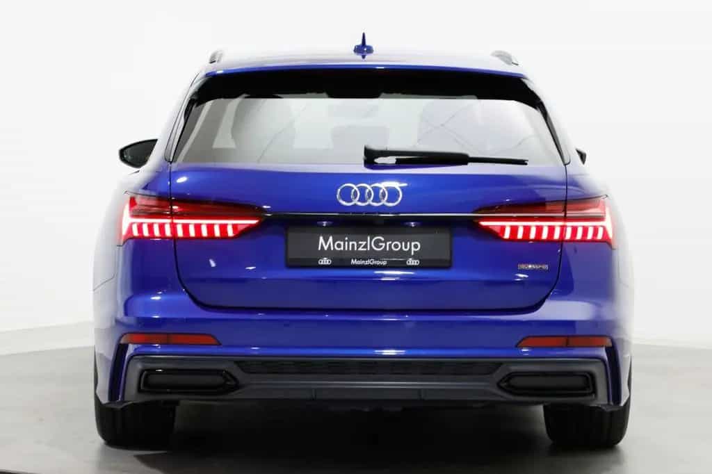 Audi A6 Avant 55 TFSIe quattro S tronic AHK Matrix 11/2022-photo-11