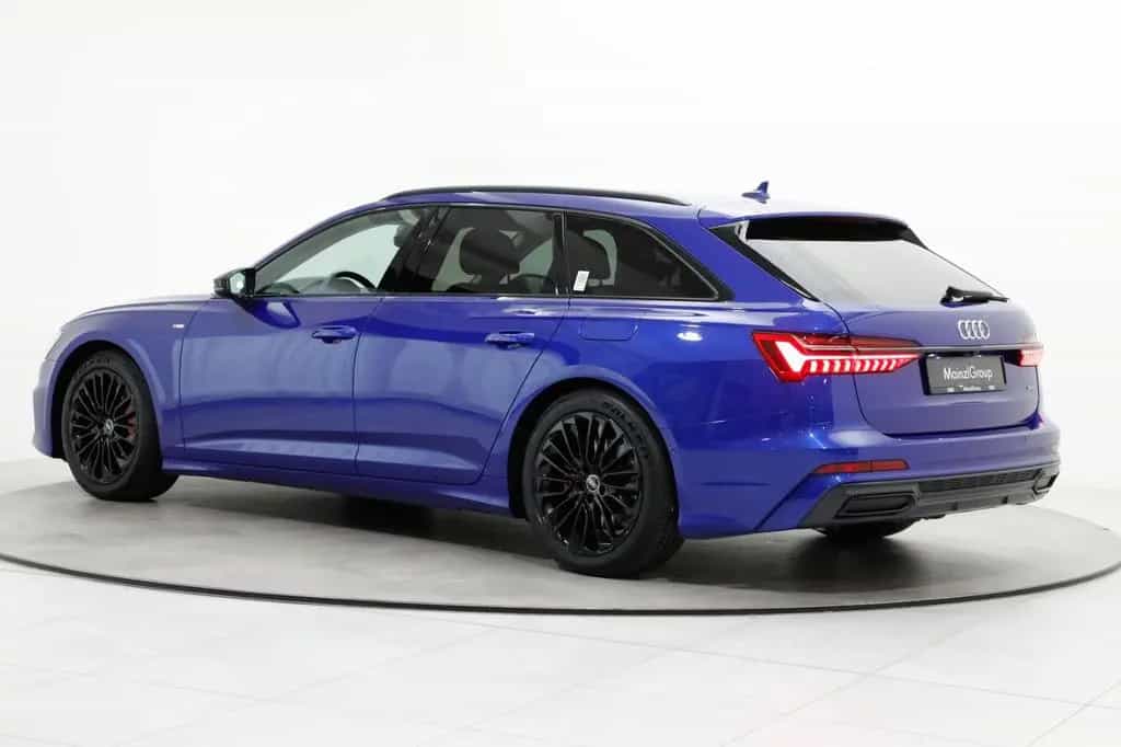 Audi A6 Avant 55 TFSIe quattro S tronic AHK Matrix 11/2022-photo-12