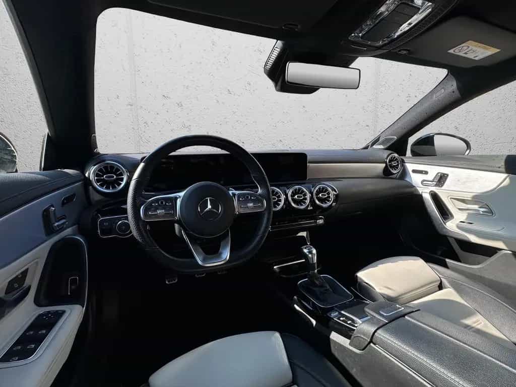 Mercedes-Benz CLA 180 AMG Line*Night Paket*LED*Burmester* 08/2019-photo-16