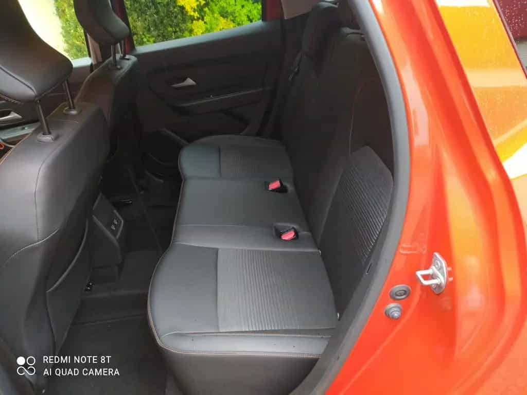 Dacia Duster II Extreme 1.3 Automatik *360°-Kamera* 03/2023-photo-6