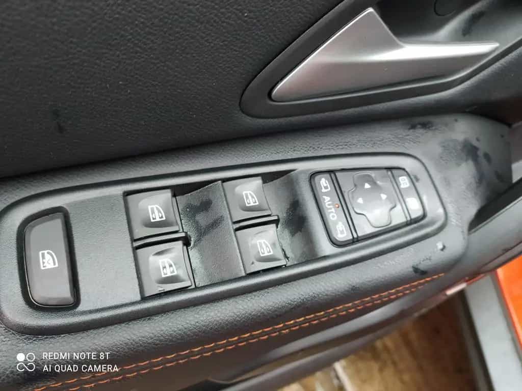 Dacia Duster II Extreme 1.3 Automatik *360°-Kamera* 03/2023-photo-7