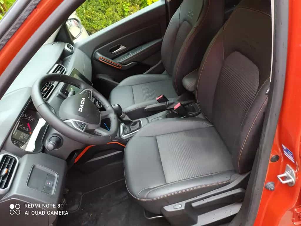 Dacia Duster II Extreme 1.3 Automatik *360°-Kamera* 03/2023-photo-8