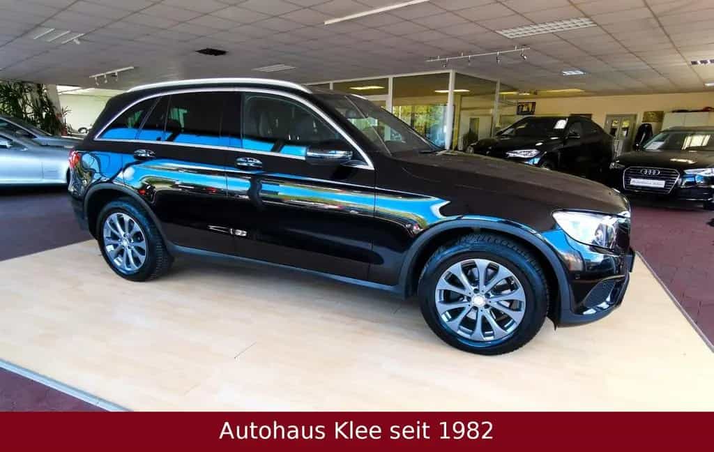 Mercedes-Benz GLC-Class 250 Automatik *4 MATIC*LED*NAVI*AHK* 09/2015-photo-1