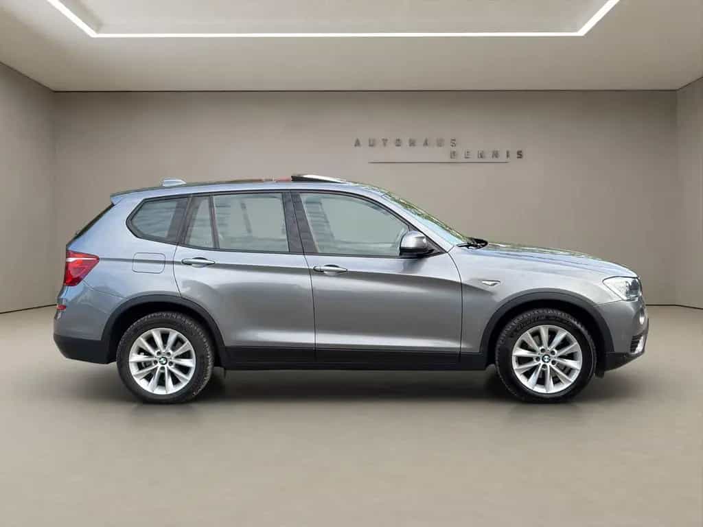 BMW X3 xDrive35i Sport-Aut.  *Panorama* 06/2016-photo-2