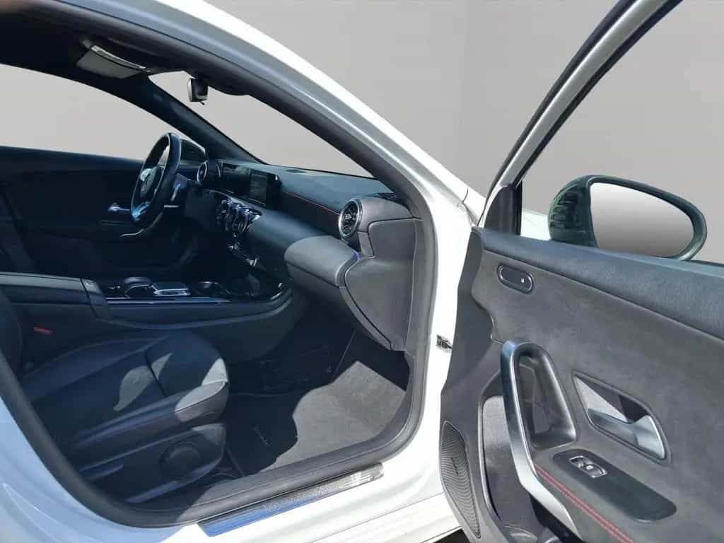 Mercedes-Benz A 180 AMG-Line  Night-Paket  LED 05/2019-photo-22