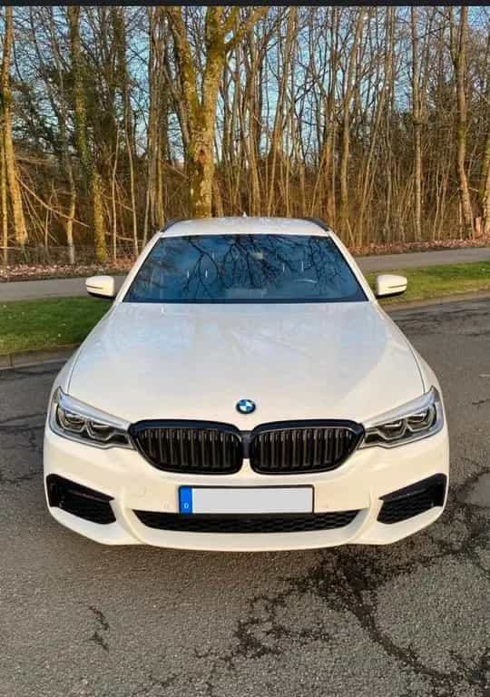 BMW 5 Series 520d M Sport| 09/2018-photo-3