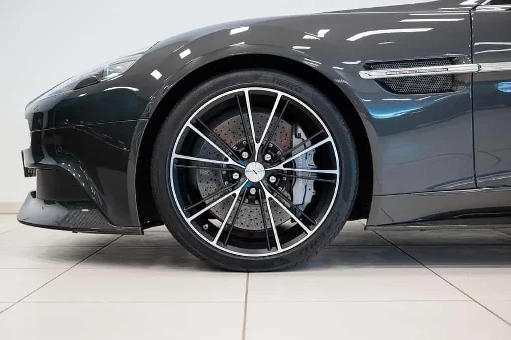 Aston Martin Vanquish Volante | Quantum Silver | B&O Audio | 06/2014-photo-9
