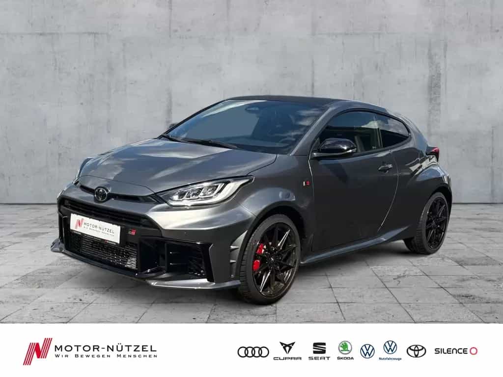 Toyota Yaris GR 1.6 Allrad LED+APP+ACC+SHZ+RFK+DAB 11/2024-photo-0