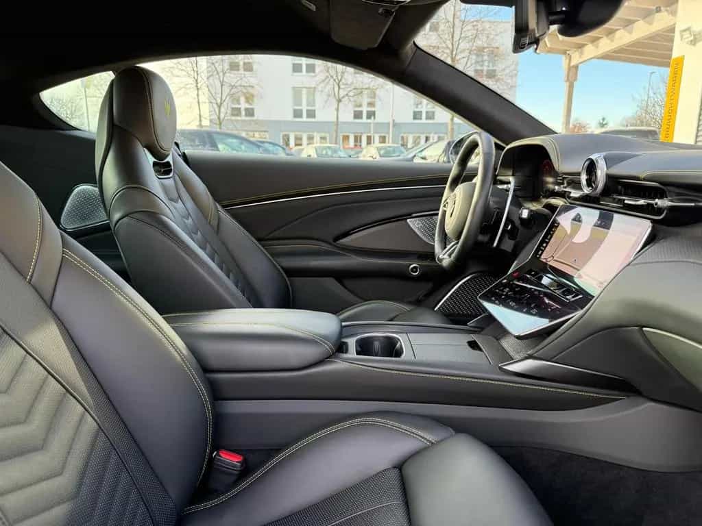 Maserati GranTurismo 3.0 V6 Trofeo AWD *HUD, Leder, Sonos 06/2025-photo-13