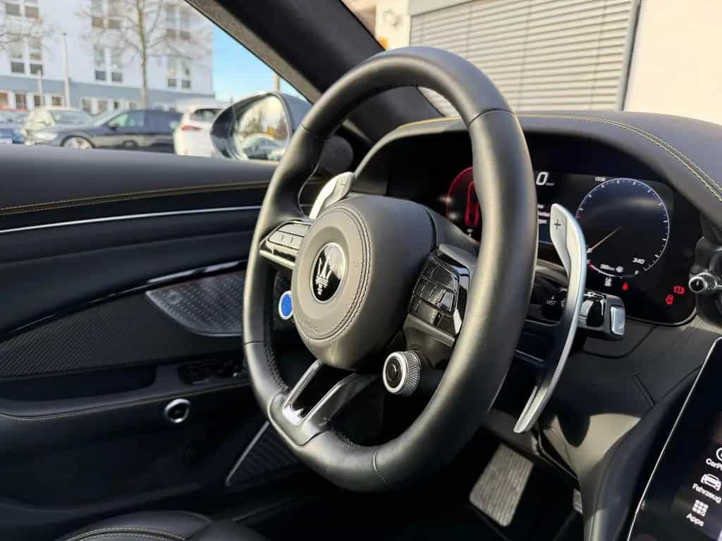 Maserati GranTurismo 3.0 V6 Trofeo AWD *HUD, Leder, Sonos 06/2025-photo-20