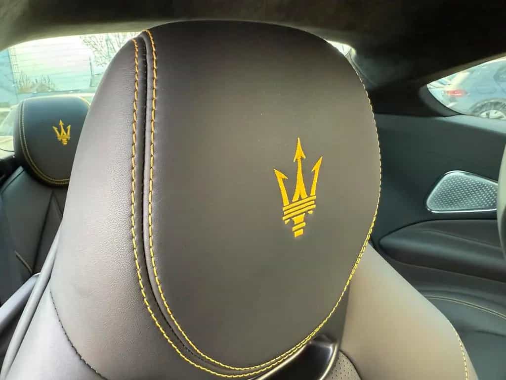 Maserati GranTurismo 3.0 V6 Trofeo AWD *HUD, Leder, Sonos 06/2025-photo-27