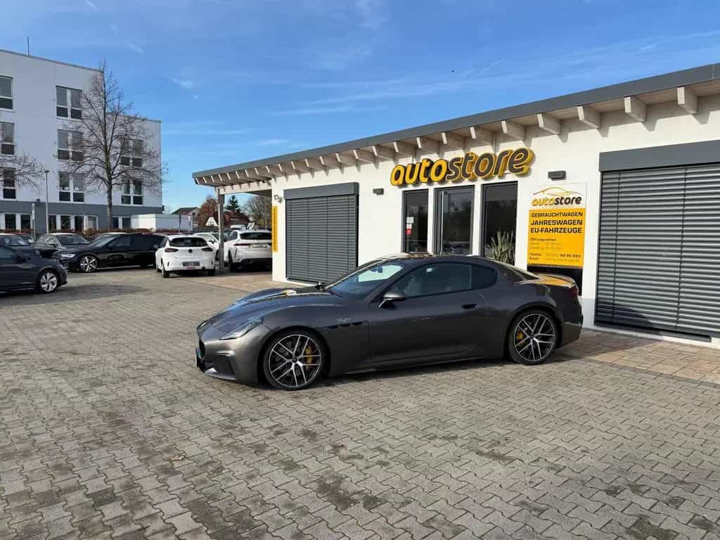 Maserati GranTurismo 3.0 V6 Trofeo AWD *HUD, Leder, Sonos 06/2025-photo-39