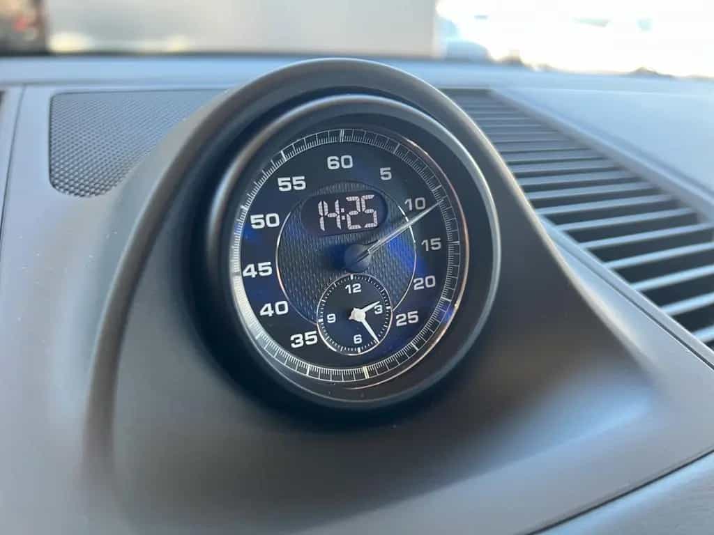 Porsche Macan T III Gen. Panorama Bose Kamera 04/2024-photo-12