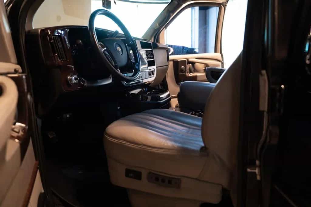 Chevrolet Express 1500 Explorer Limited SE 02/2014-photo-10