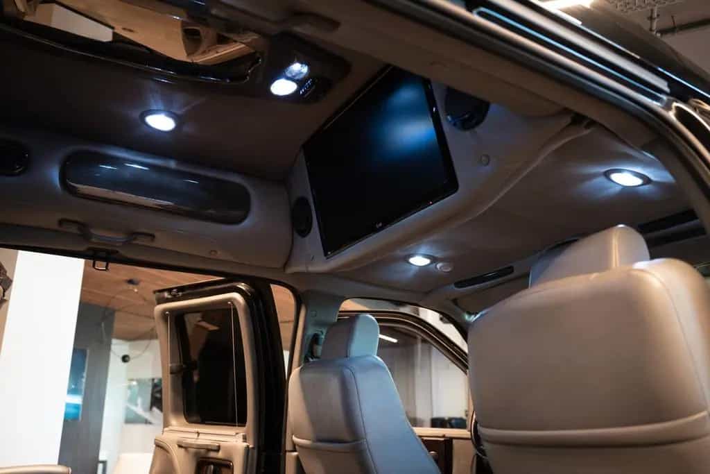 Chevrolet Express 1500 Explorer Limited SE 02/2014-photo-19