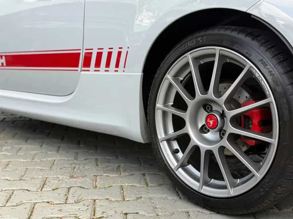 Abarth 595 Competizione Aut. Edition70 Carbon/Pano/Navi 06/2019-photo-21