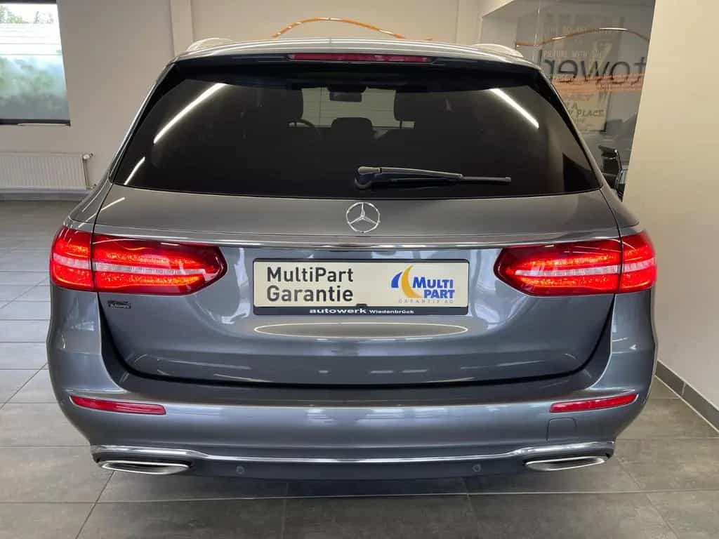 Mercedes-Benz E-Class 200 T. 4Matic Avantgarde*AUT/LED/Navi/GSD/TOP* 01/2019-photo-4