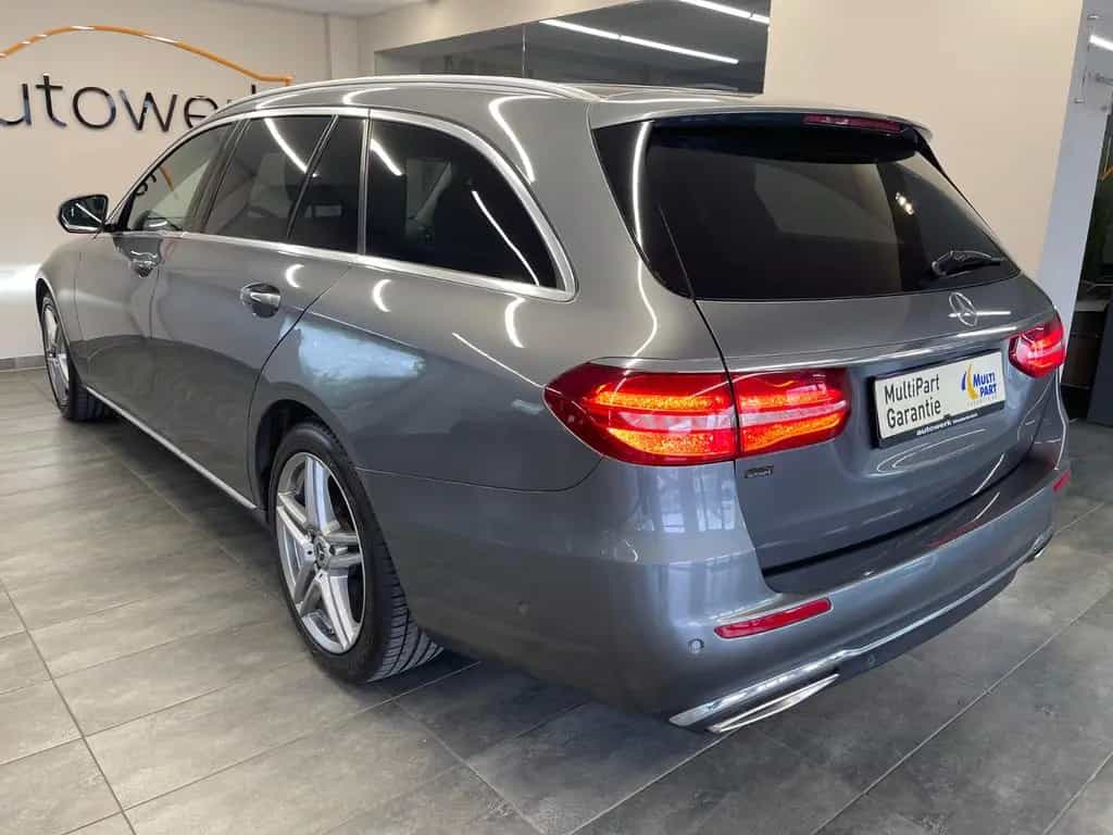 Mercedes-Benz E-Class 200 T. 4Matic Avantgarde*AUT/LED/Navi/GSD/TOP* 01/2019-photo-5