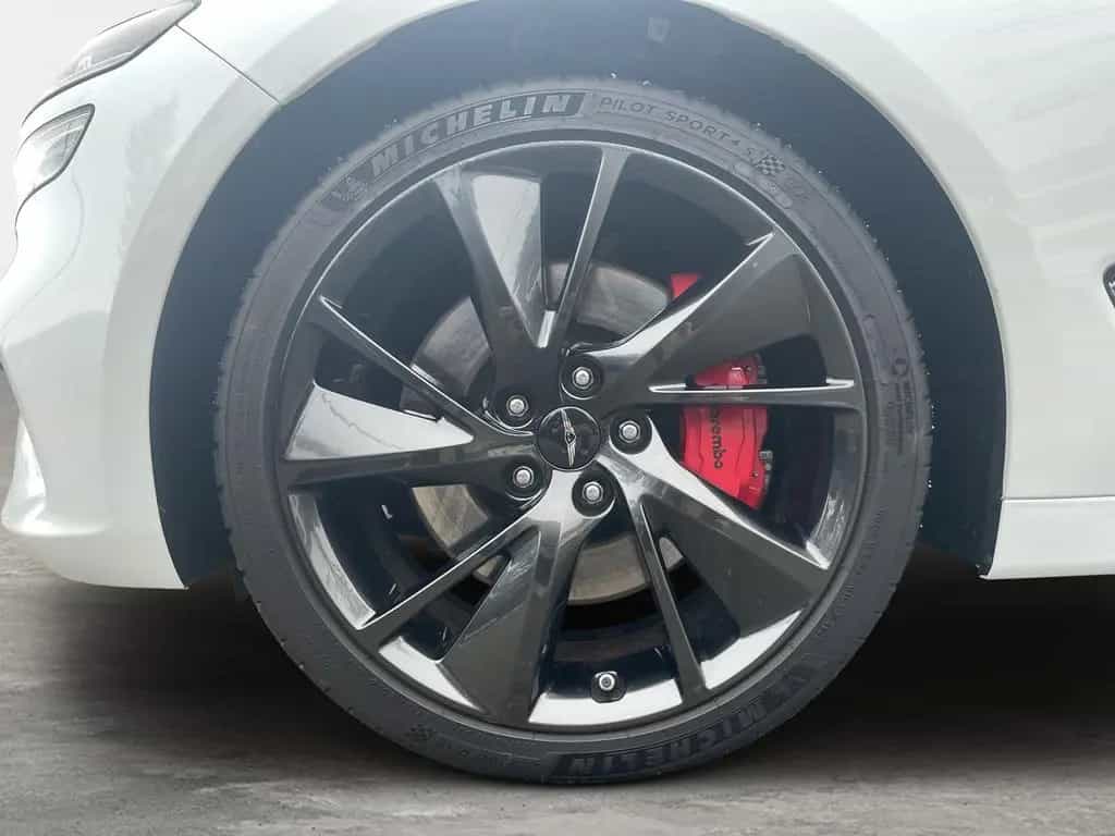 Genesis G70 Sport 2.0T AWD*SHZ v/h*HUD*360 Kamera*Memory 05/2025-photo-16